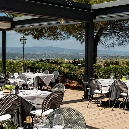 Relais Riserva Di Fizzano 아파트